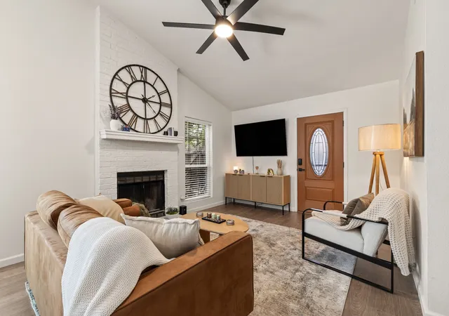 Photo 2 of Single family home for sale at 834 Versailles Dr, Mesquite, TX 75149 | MLS# 21373873 | Listing updated on 2026-10-02
