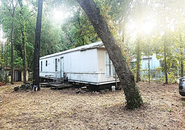 Photo 3 of Manufactured home for sale at 112 Charlie's Pl Rd, Trinidad, TX 75163 | MLS# 21374386 | Listing updated on 2026-09-06