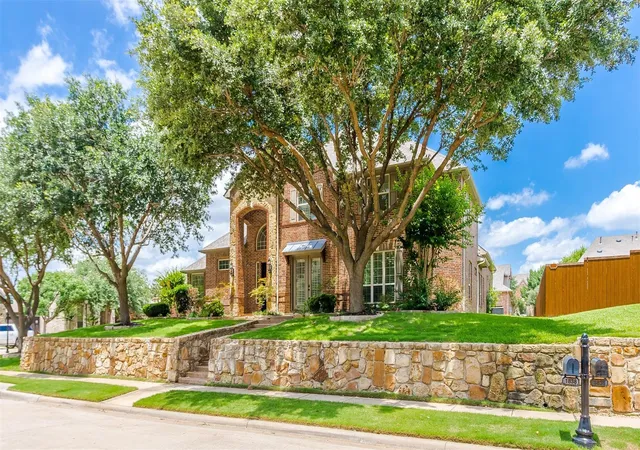 Photo 3 of Single family home for sale at 1838 Olney Dr, Allen, TX 75013 | MLS# 21374624 | Listing updated on 2026-10-06