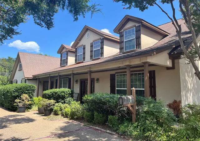 Photo 1 of Single family home for sale at 2720 Oates Dr, Mesquite, TX 75150 | MLS# 21372067 | Listing updated on 2026-09-22