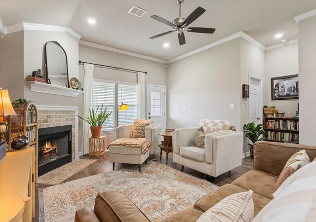 Photo 3 of Single family home for sale at 2518 Yoder Ln, Waco, TX 76706 | MLS# 21372286 | Listing updated on 2026-09-30