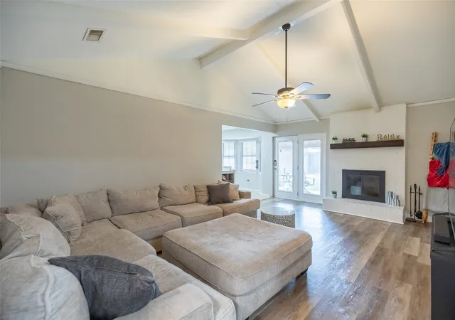 Photo 3 of Single family home for sale at 2250 Shere Lynne Dr, Abilene, TX 79606 | MLS# 21360504 | Listing updated on 2026-10-02