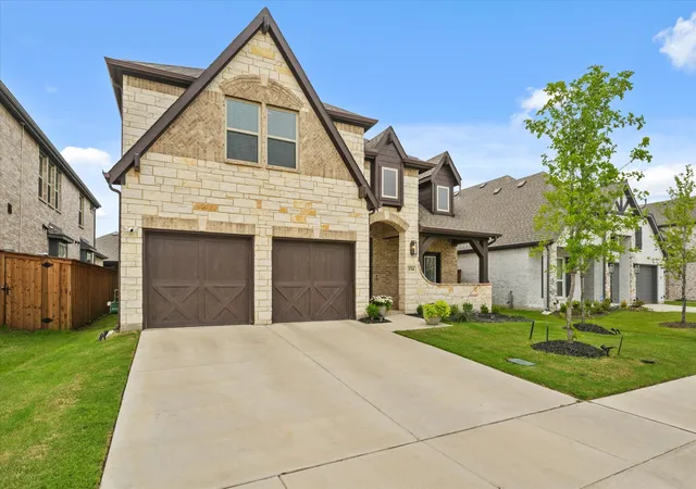 Photo 3 of Single family home for sale at 1714 Highwood Rd, Forney, TX 75126 | MLS# 21374693 | Listing updated on 2026-09-02