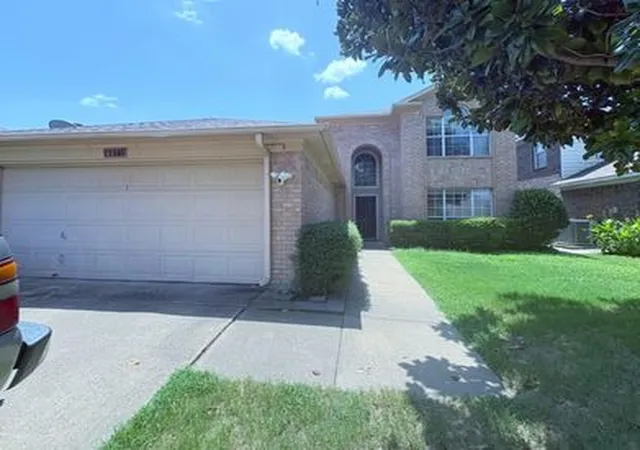 Photo 3 of Single family home for sale at 1149 Highland Sta Dr, Saginaw, TX 76131 | MLS# 21374725 | Listing updated on 2026-10-01