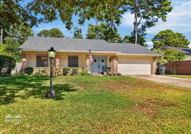 Photo 1 of Single family home for sale at 306 Ellerbe Ridge Dr, Shreveport, LA 71106 | MLS# 21374757 | Listing updated on 2026-09-23