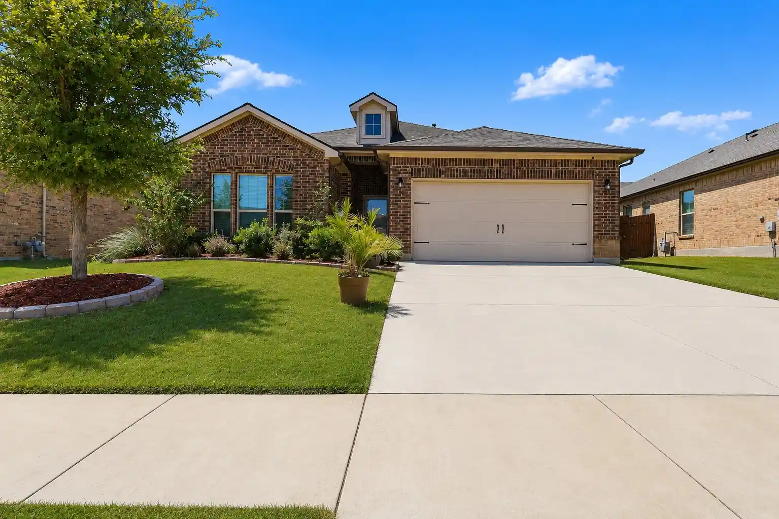 Photo 1 of Single family home for sale at 1112 Pacifica Trl, Cleburne, TX 76033 | MLS# 21372184 | Listing updated on 2026-10-19