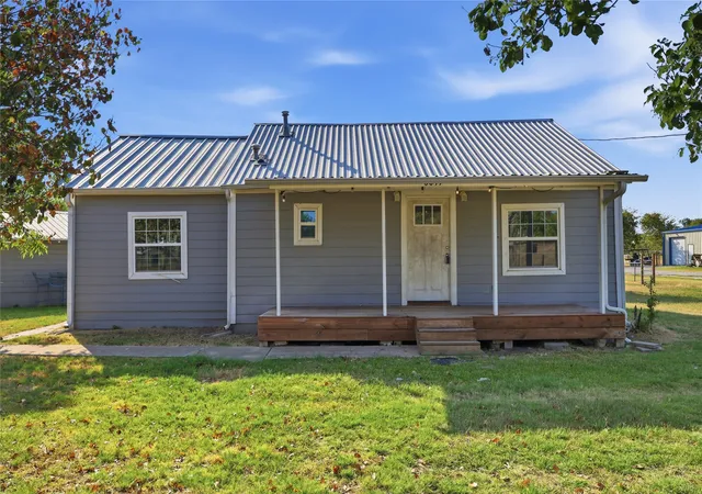 Photo 1 of Single family home for sale at 8099 Truet St, Scurry, TX 75158 | MLS# 21370384 | Listing updated on 2026-09-17