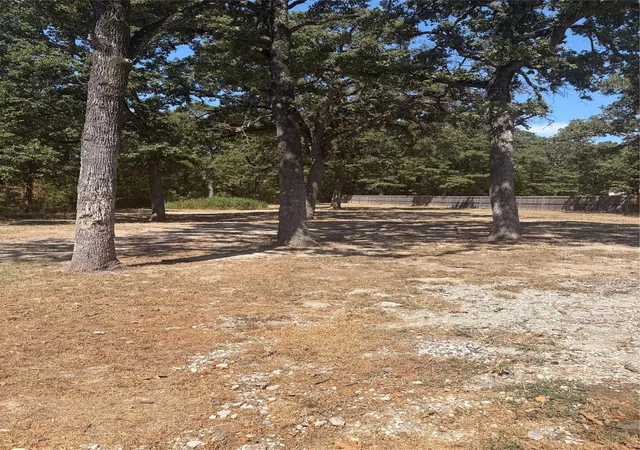 Photo 1 of Sale Pending at 6885 County Rd 3512, Quinlan, TX 75474 | MLS# 21374931 | Listing updated on 2026-09-18