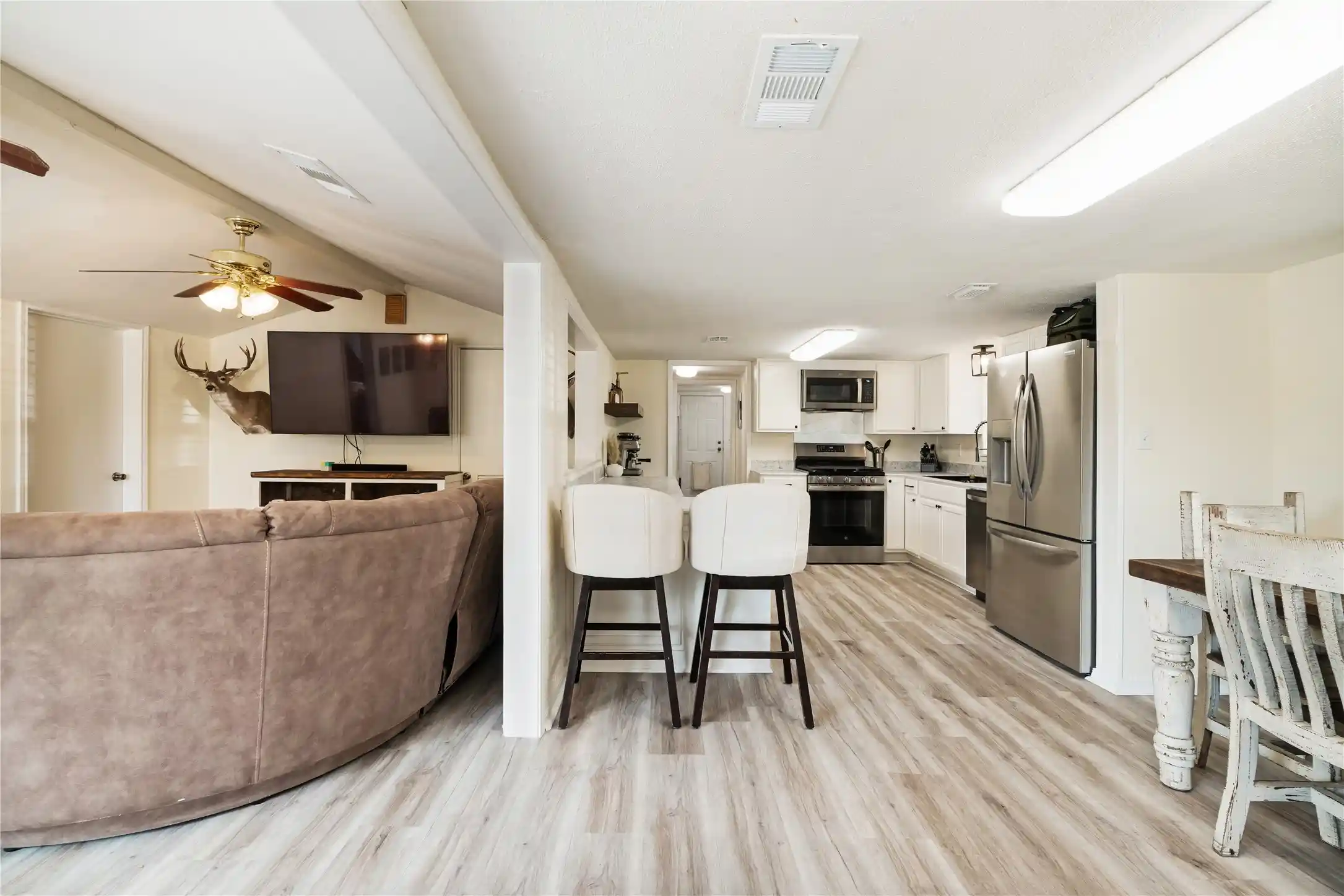Photo 1 of Single family home for sale at 4232 Farm Rd 196 N, Paris, TX 75462 | MLS# 21373765 | Listing updated on 2026-10-28