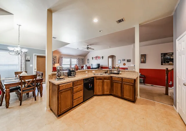Photo 4 of Single family home for sale at 2017 Graham Ranch Rd, Fort Worth, TX 76134 | MLS# 21372941 | Listing updated on 2026-10-06
