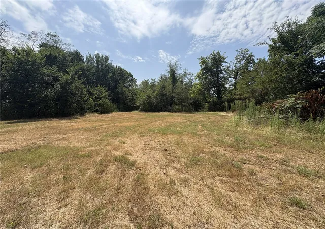 Photo 4 of Land for sale at Tbd S Travis Ave, Denison, TX 75021 | MLS# 21356747 | Listing updated on 2026-09-02