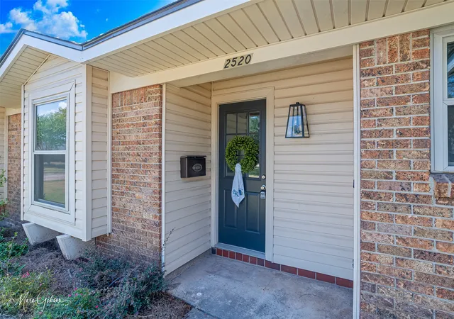 Photo 3 of Single family home for sale at 2520 Conrad St, Bossier City, LA 71111 | MLS# 21375051 | Listing updated on 2026-09-07