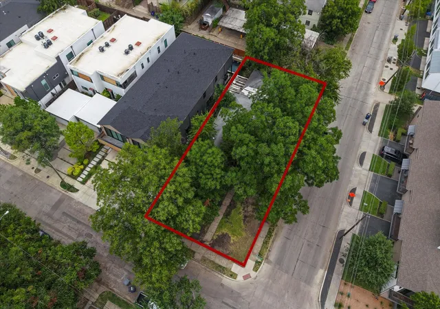 Photo 1 of Sale Pending at 2300 N Prairie Ave, Dallas, TX 75204 | MLS# 21375070 | Listing updated on 2026-10-02