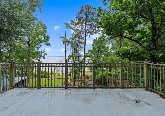 Photo 4 of Single family home for sale at 670 Redbud Dr, Avinger, TX 75630 | MLS# 21374771 | Listing updated on 2026-09-02