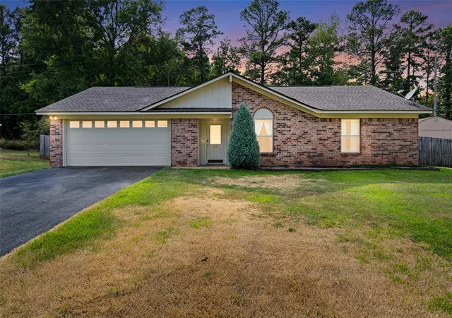 Photo 1 of Sale Pending at 311 Hillshore Dr, Longview, TX 75605 | MLS# 21375138 | Listing updated on 2026-09-21