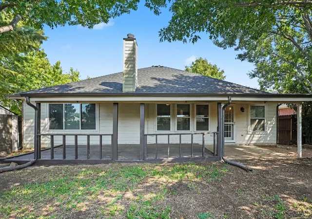 Photo 34 of Single family home for sale at 1 Mary Lou Ct, Mansfield, TX 76063 | MLS# 21372728 | Listing updated on 2026-10-08
