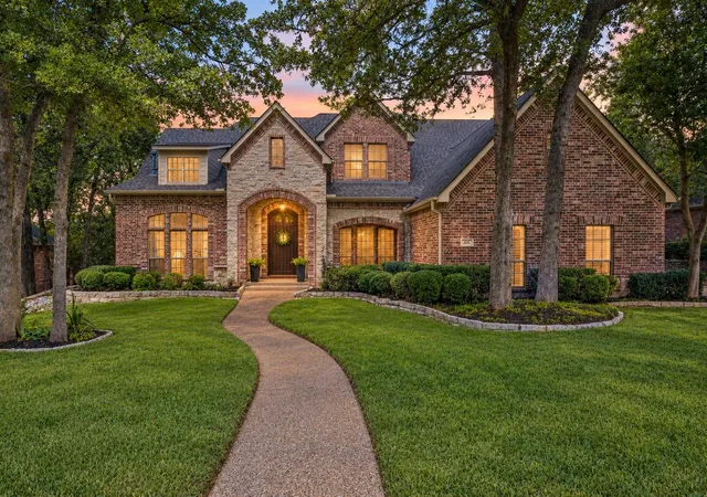 Photo 1 of Single family home for sale at 208 Polo Trl, Colleyville, TX 76034 | MLS# 21375046 | Listing updated on 2026-10-03