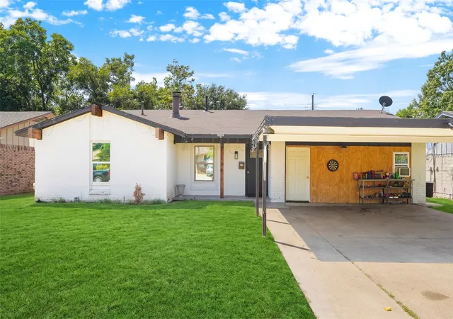 Photo 1 of Single family home for sale at 2108 Meadow Lark, Irving, TX 75060 | MLS# 21372331 | Listing updated on 2026-09-02