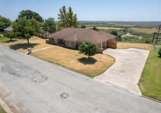 Photo 3 of Single family home for sale at 1301 Hillcrest St, Coleman, TX 76834 | MLS# 21373686 | Listing updated on 2026-10-06
