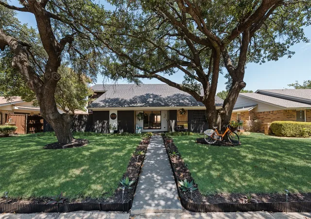 Photo 1 of Single family home for sale at 513 San Pedro Dr, Garland, TX 75043 | MLS# 21373602 | Listing updated on 2026-09-19