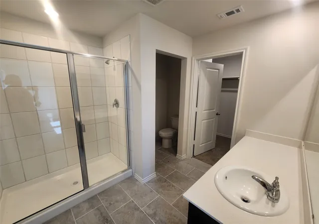 Photo 3 of Sale Pending at 1302 Breezy Oak Dr, Josephine, TX 75173 | MLS# 21375257 | Listing updated on 2026-09-21