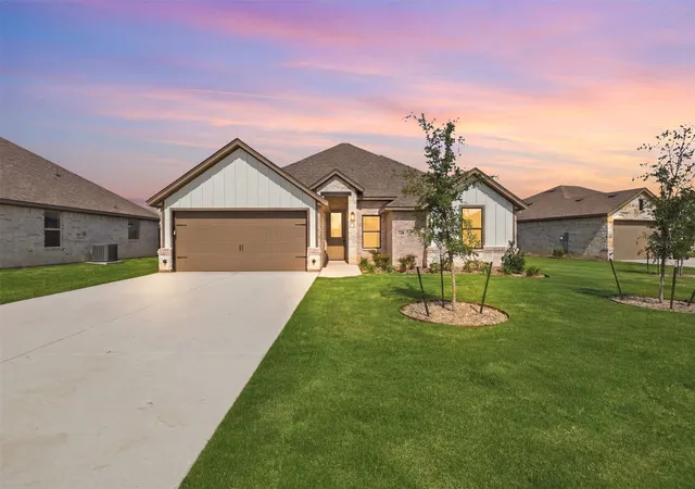 Photo 1 of Single family home for sale at 728 Raylan St, Springtown, TX 76082 | MLS# 21373700 | Listing updated on 2026-09-21