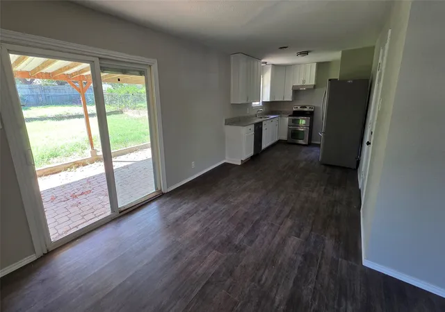 Photo 3 of Single family home for sale at 2015 Brenda Ave, Denison, TX 75020 | MLS# 21375279 | Listing updated on 2026-09-02