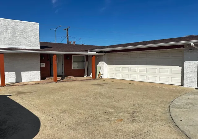 Photo 1 of Single family home for sale at 12135 High Meadow Dr, Dallas, TX 75234 | MLS# 21375282 | Listing updated on 2026-09-02