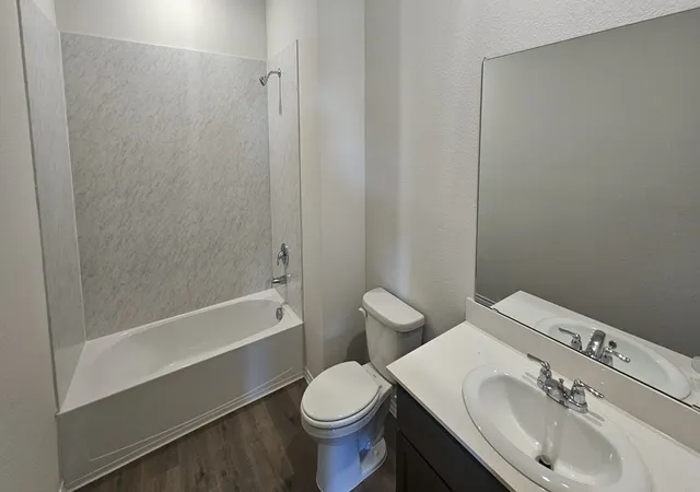 Photo 3 of Single family home for sale at 219 Pheasant Run Rd, Terrell, TX 75160 | MLS# 21375300 | Listing updated on 2026-10-02