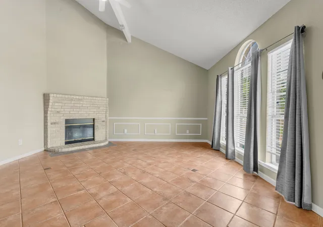 Photo 3 of Sale Pending at 7029 County Rd 526, Mansfield, TX 76063 | MLS# 21369594 | Listing updated on 2026-10-01