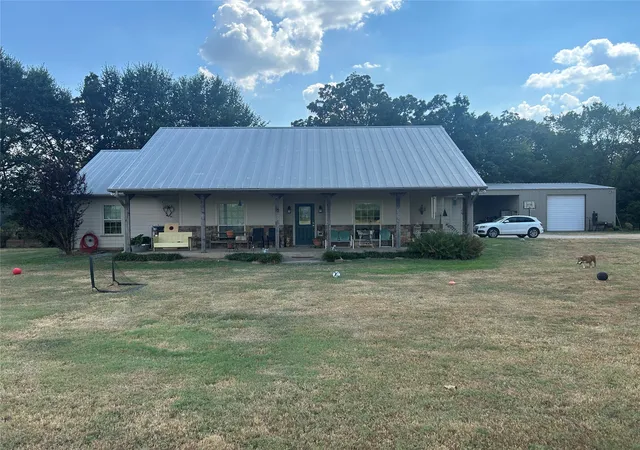 Photo 1 of Single family home for sale at 1620 Fr 3298, Powderly, TX 75473 | MLS# 21375371 | Listing updated on 2026-09-02