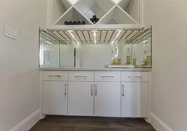 Photo 4 of Single family home for sale at 904 Devonshire Dr, Allen, TX 75013 | MLS# 21375446 | Listing updated on 2026-09-05
