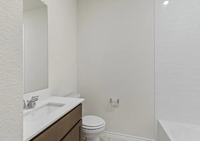 Photo 3 of Single family home for sale at 201 Van Horn Dr, Terrell, TX 75160 | MLS# 21375449 | Listing updated on 2026-10-02