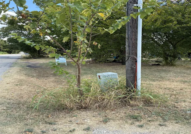 Photo 4 of Land for sale at 105 Texas St, Pottsboro, TX 75076 | MLS# 21375565 | Listing updated on 2026-09-21