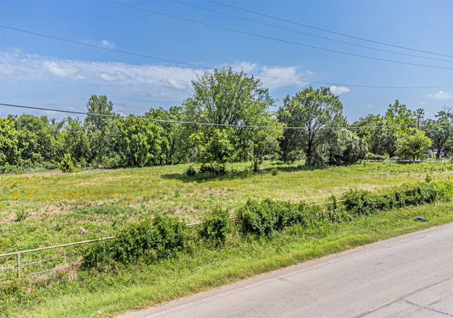 Photo 3 of Land for sale at 1407 W Simonds Rd, Seagoville, TX 75159 | MLS# 21375584 | Listing updated on 2026-09-02