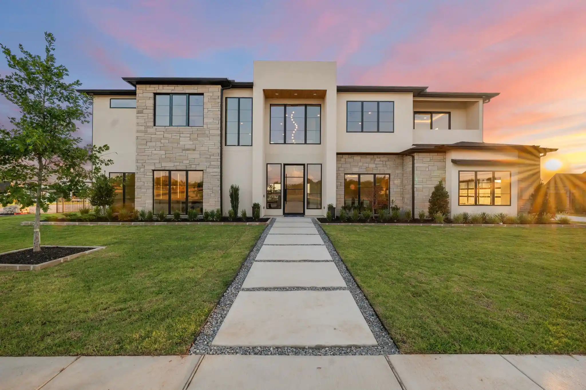 Photo 1 of Mansion for sale at 110 Timber Cvs Pl, Heath, TX 75032 | MLS# 21375274 | Listing updated on 2026-10-28