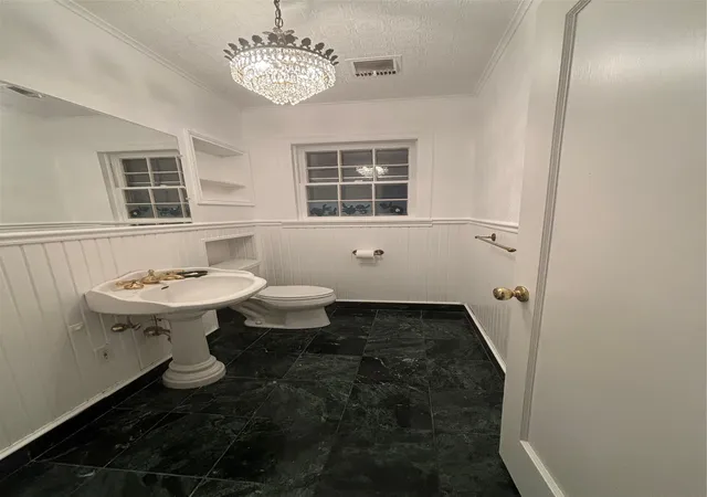 Photo 3 of Single family home for sale at 1216 Los Altos Ln, Duncanville, TX 75116 | MLS# 21375592 | Listing updated on 2026-09-03