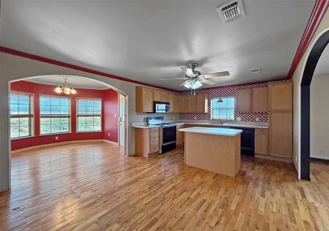 Photo 4 of Single family home for sale at 2461 Fm 2118, Bagwell, TX 75412 | MLS# 21375587 | Listing updated on 2026-09-01