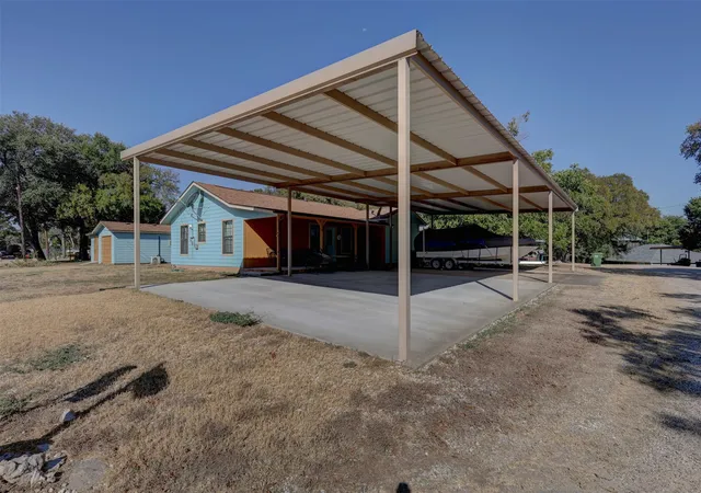 Photo 2 of Single family home for sale at 206 County Rd 1767, Clifton, TX 76634 | MLS# 21373258 | Listing updated on 2026-09-05