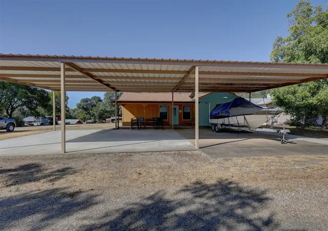 Photo 3 of Single family home for sale at 206 County Rd 1767, Clifton, TX 76634 | MLS# 21373258 | Listing updated on 2026-09-05
