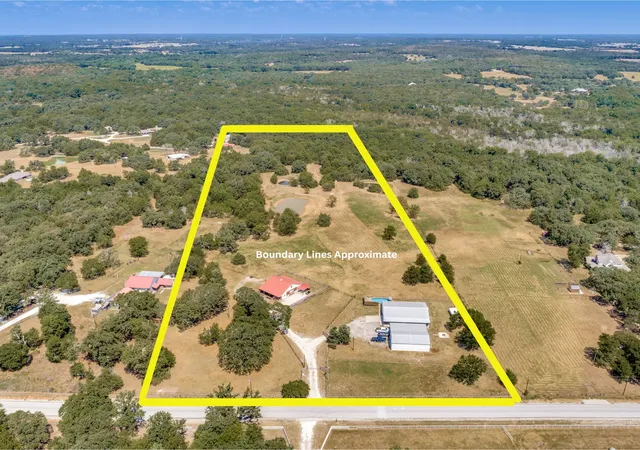 Photo 1 of Single family home for sale at 225 County Rd 286, Collinsville, TX 76233 | MLS# 21372847 | Listing updated on 2026-10-05