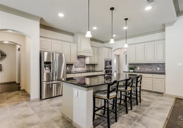 Photo 4 of Single family home for sale at 101 Sandlin Ct, Springtown, TX 76082 | MLS# 21374838 | Listing updated on 2026-10-01