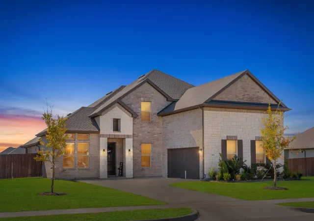 Photo 1 of Single family home for sale at 814 Hat Crk Dr, Midlothian, TX 76065 | MLS# 21375634 | Listing updated on 2026-09-02