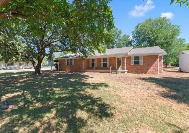 Photo 1 of Single family home for sale at 603 E Market St, Mabank, TX 75147 | MLS# 21362475 | Listing updated on 2026-09-04