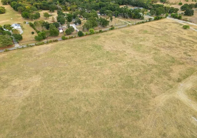 Photo 3 of Sale Pending at Tbd Lot 6 Flag Lake Rd, Kemp, TX 75143 | MLS# 21375638 | Listing updated on 2026-09-29