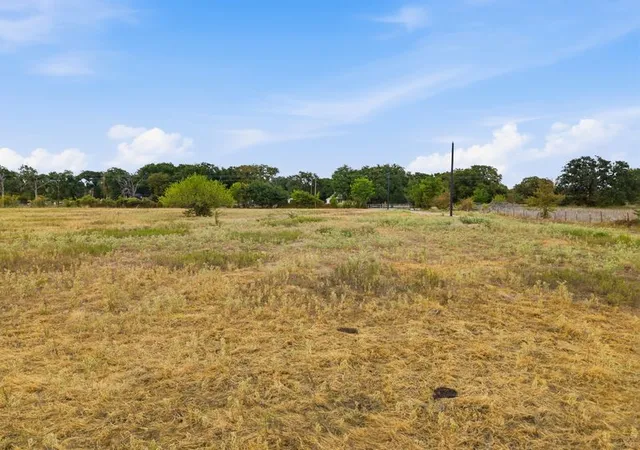 Photo 1 of Land for sale at Tbd Lot 9 Flag Lake Rd, Seven Points, TX 75143 | MLS# 21375655 | Listing updated on 2026-09-02
