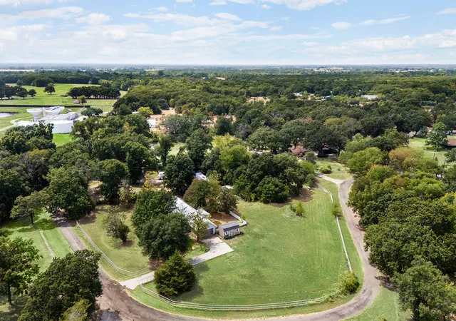 Photo 1 of Single family home for sale at 5910 County Rd 3515, Quinlan, TX 75474 | MLS# 21375664 | Listing updated on 2026-09-02