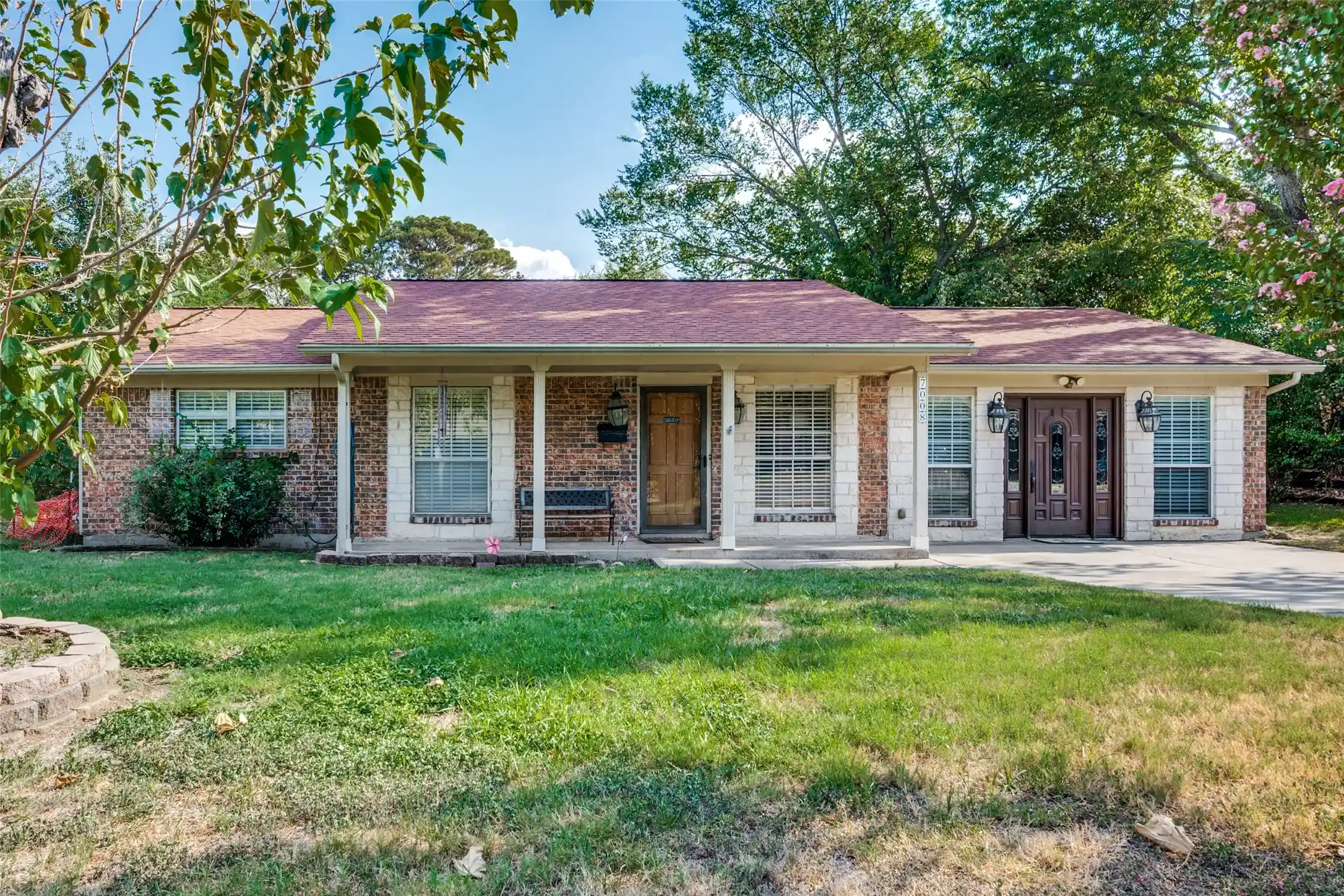 Photo 1 of Single family home for sale at 7008 Beaty St, Fort Worth, TX 76112 | MLS# 21371122 | Listing updated on 2026-10-17