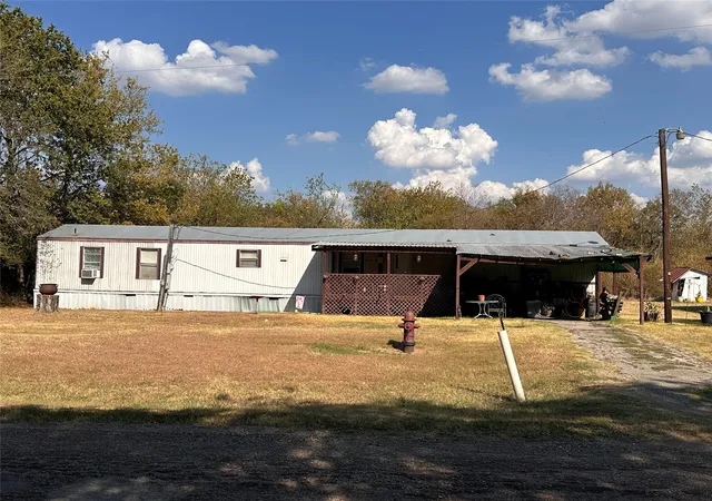 Photo 2 of Single family home for sale at 520 N Mlk Ave, Wortham, TX 76693 | MLS# 21373075 | Listing updated on 2026-09-04