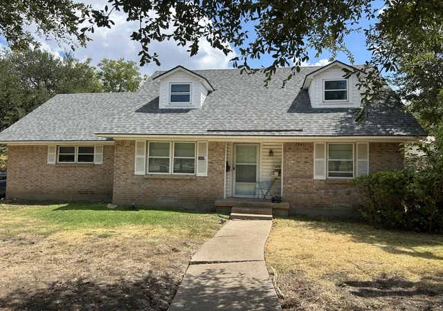 Photo 1 of Sale Pending at 2202 Candleberry Dr, Mesquite, TX 75149 | MLS# 21373542 | Listing updated on 2026-09-22